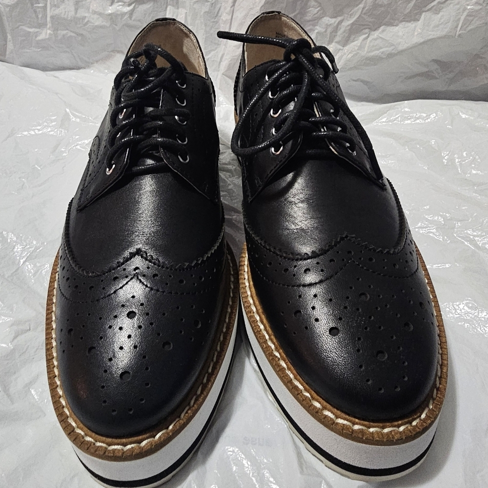 Shellys London Black Leather Oxfords with Tan Sole